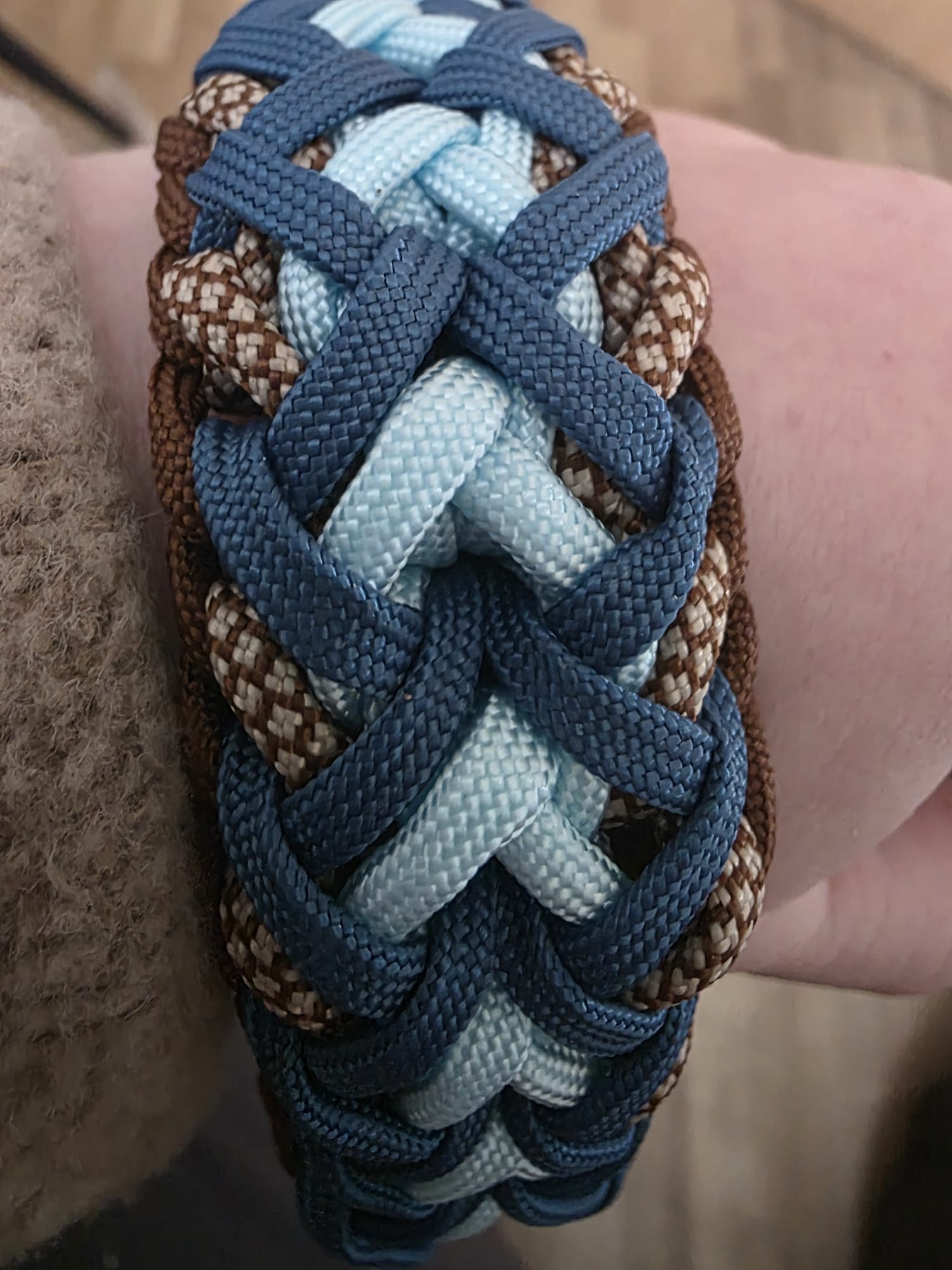 Handgemachtes Paracord-Hundehalsband „Ocean Mocha“ – Ansicht 2