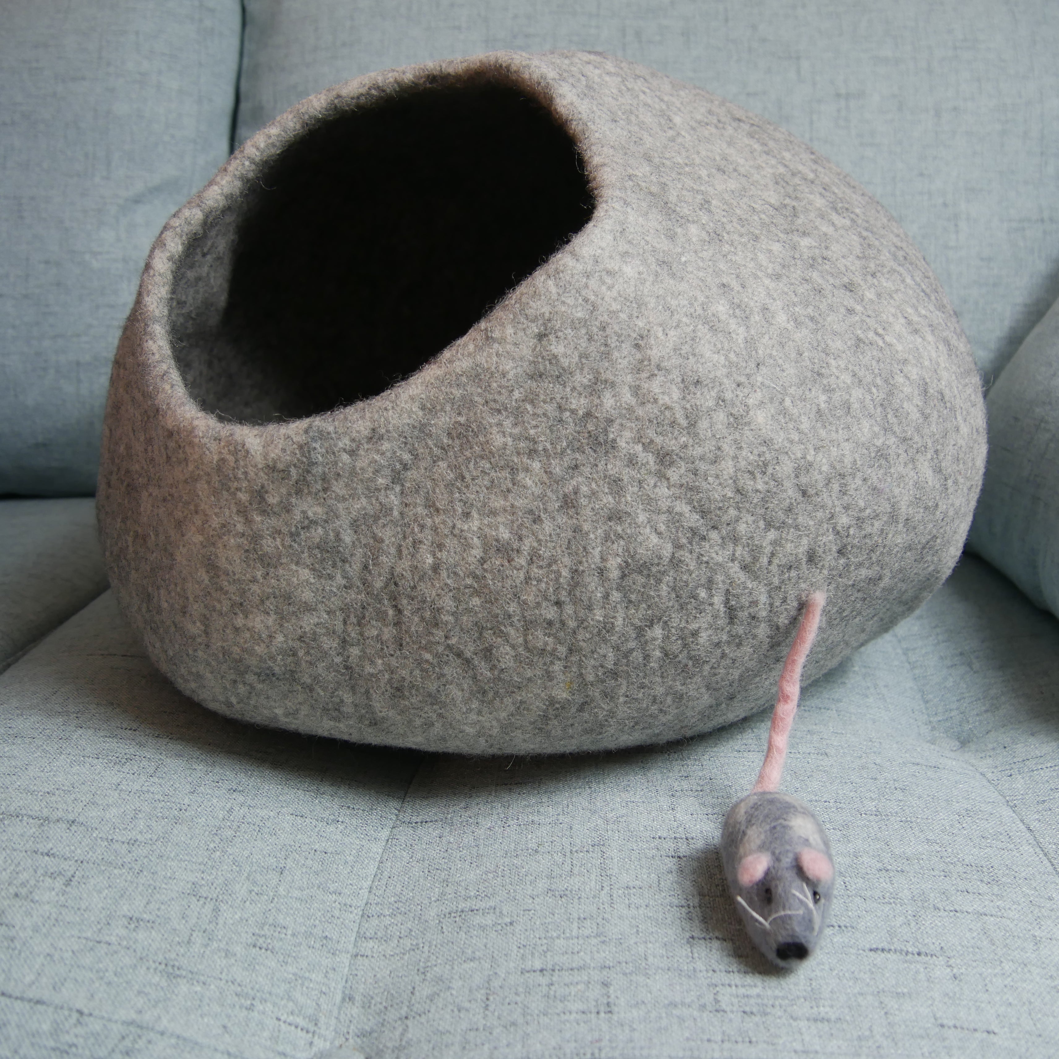 Handmade Wool Felted Cat Cave Color: Mouse Gray